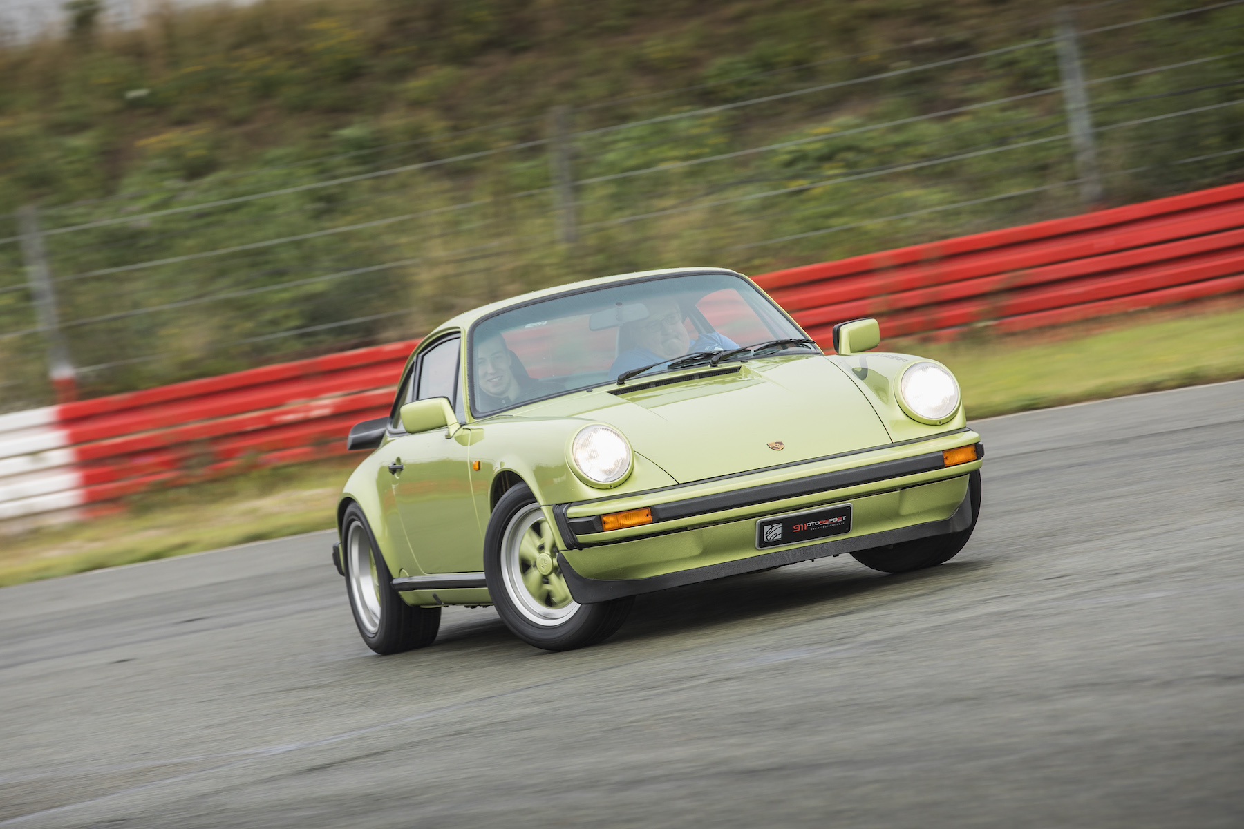  Carrera Clubsport: the lightweight special - Total 911
